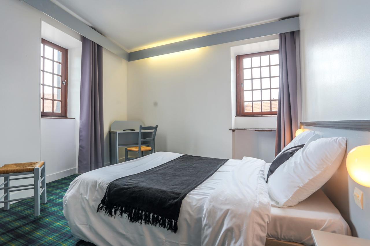 Hotel Du Commerce Pouilly-en-Auxois Bagian luar foto